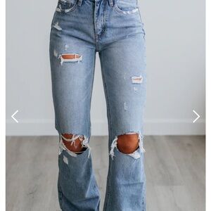 Light Blue Distressed Women's Jeans - Casual High-Rise Fit